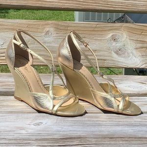 NWOT Gold Lilly Pulitzer Wedge Heels Size 9